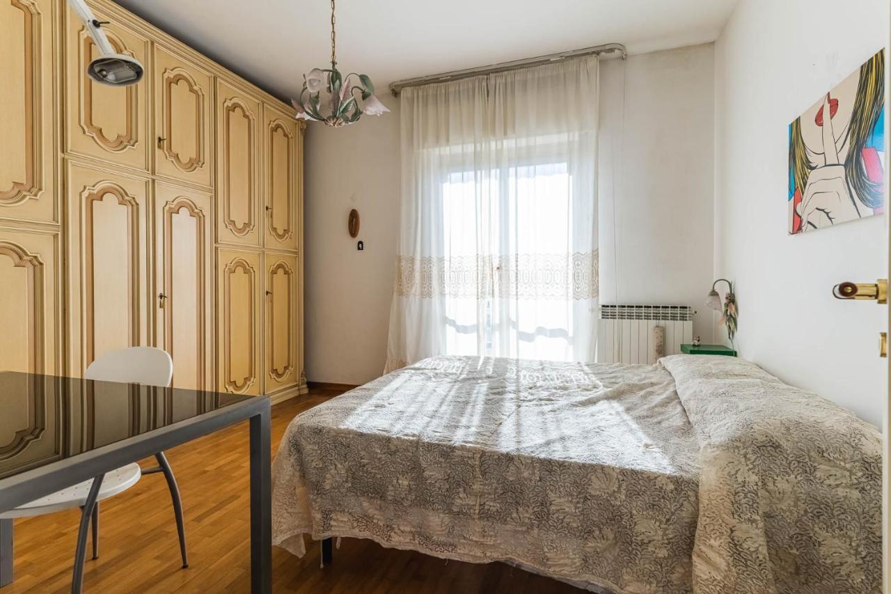 Anita Domus - Appartamento Con Vista A Pescara Exteriör bild