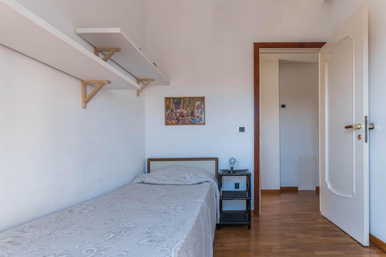 Anita Domus - Appartamento Con Vista A Pescara Exteriör bild