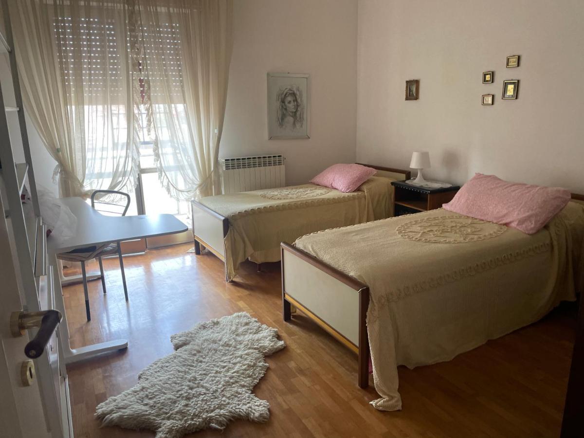 Anita Domus - Appartamento Con Vista A Pescara Exteriör bild